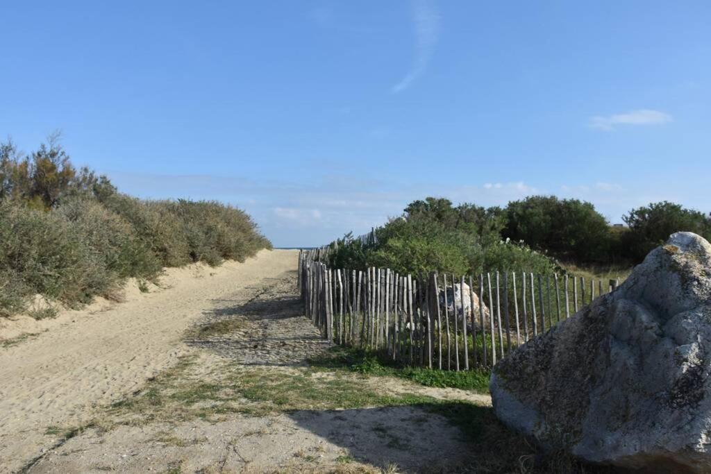Les Goelettes - Appartement En Rdc Avec Acces Direct A La Plage แซงต์-ซีเปรียง ภายนอก รูปภาพ