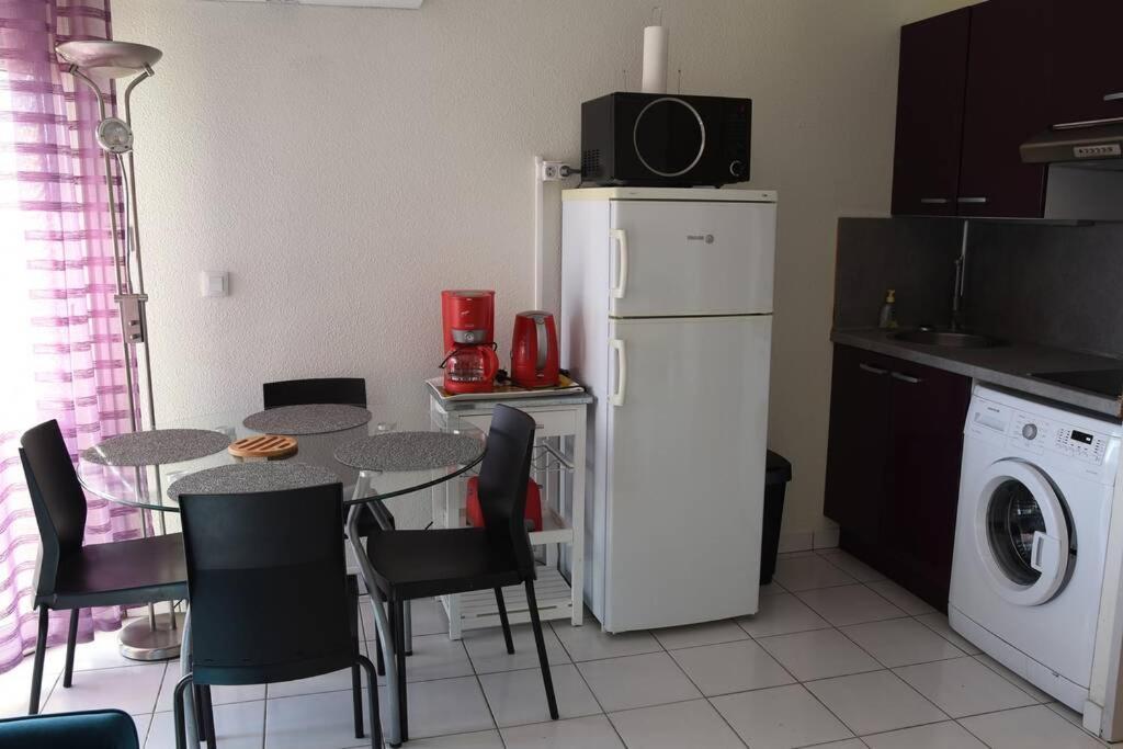 Les Goelettes - Appartement En Rdc Avec Acces Direct A La Plage แซงต์-ซีเปรียง ภายนอก รูปภาพ