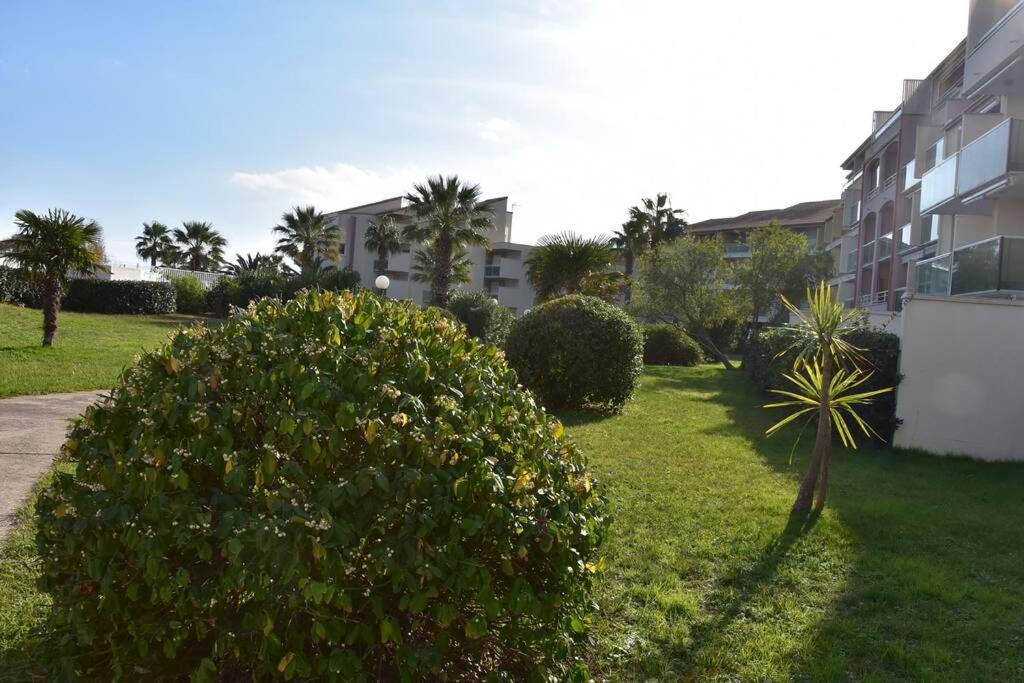 Les Goelettes - Appartement En Rdc Avec Acces Direct A La Plage แซงต์-ซีเปรียง ภายนอก รูปภาพ